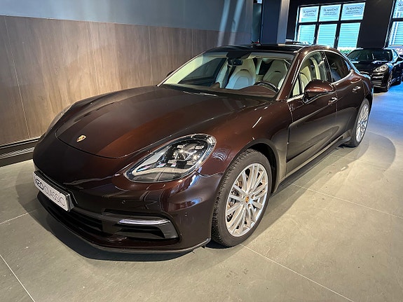 Porsche Panamera 4 5 of 5
