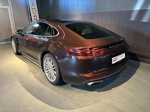 Porsche Panamera 4 6 of 24