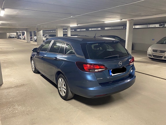 Opel Astra 4 of 5