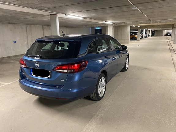 Opel Astra 3 of 5
