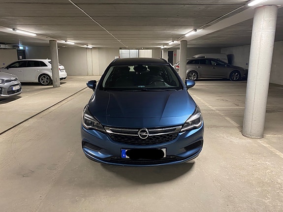 Opel Astra 2 of 5