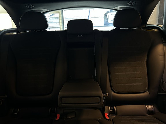 Mercedes-Benz GLC300 de 18 of 27