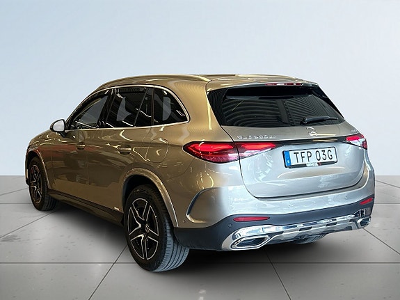 Mercedes-Benz GLC300 de 5 of 5