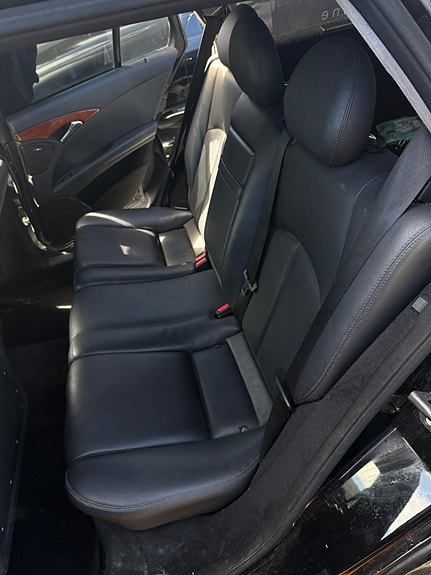 Mercedes-Benz E200 6 of 6