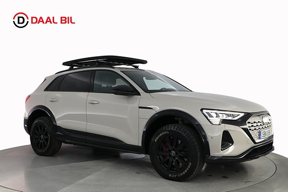 Audi Q8 4 of 5