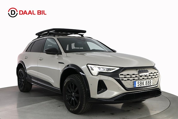 Audi Q8 3 of 5