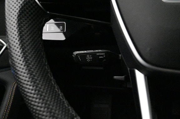 Audi e-tron 9 of 27