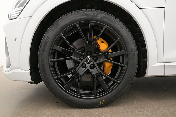 Audi e-tron 27 of 27