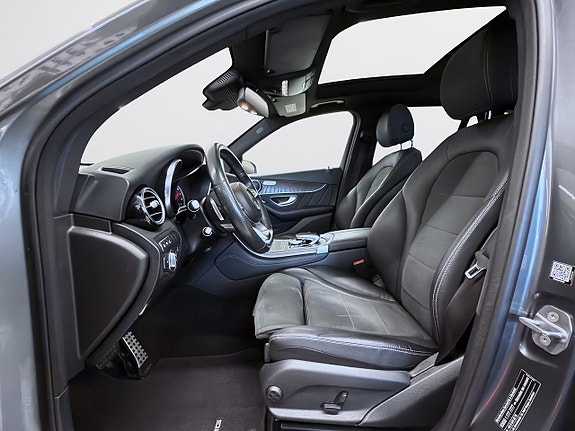 Mercedes-Benz GLC250 13 of 18