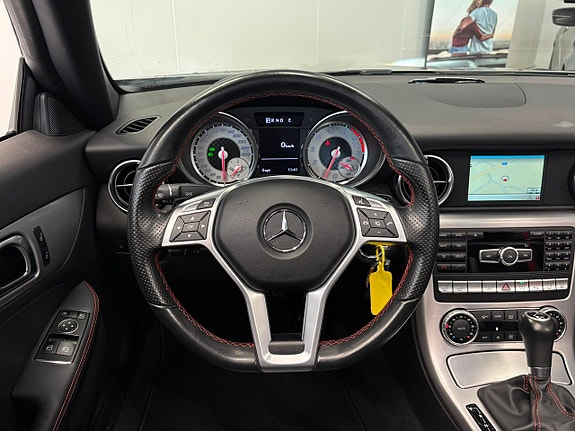 Mercedes-Benz SLK200 16 of 25