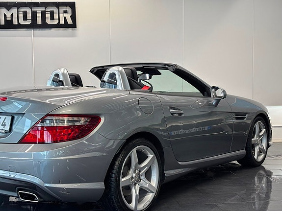 Mercedes-Benz SLK200 9 of 25
