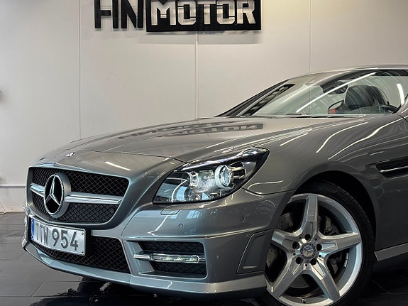 Mercedes-Benz SLK200 3 of 5