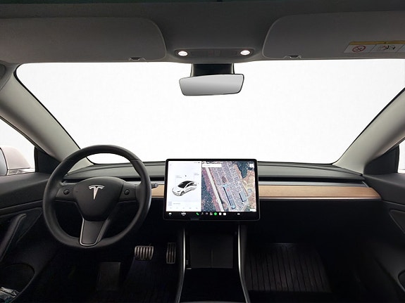 Tesla Model 3 11 of 30