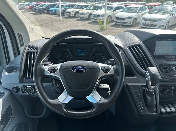 Ford Transit 27 of 30