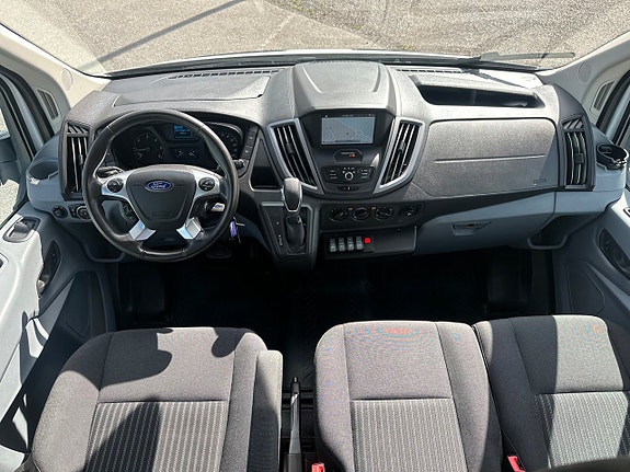 Ford Transit 25 of 30