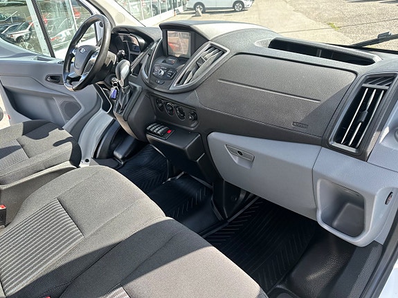 Ford Transit 20 of 30