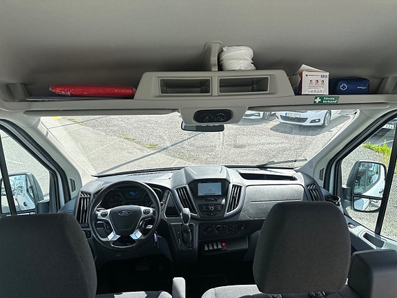 Ford Transit 29 of 30