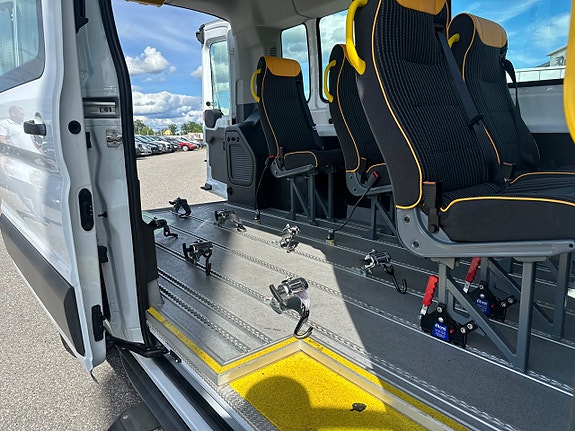 Ford Transit 16 of 30