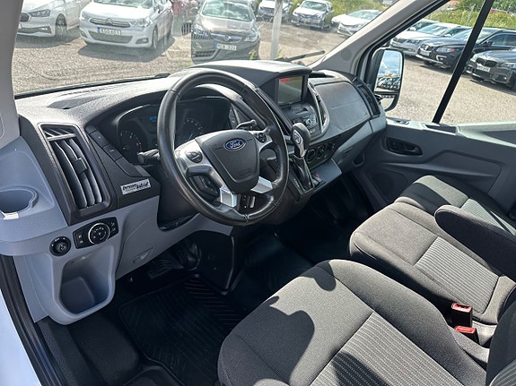 Ford Transit 14 of 30