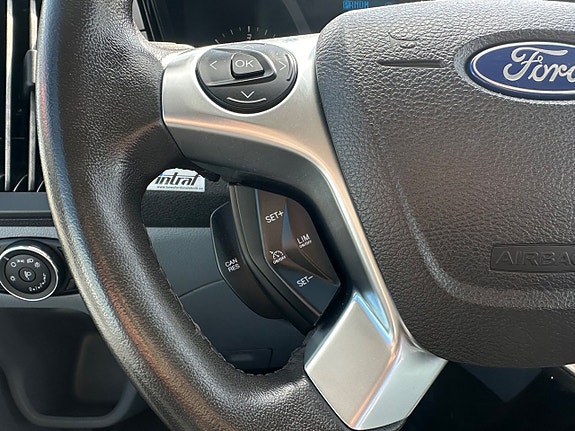 Ford Transit 17 of 30