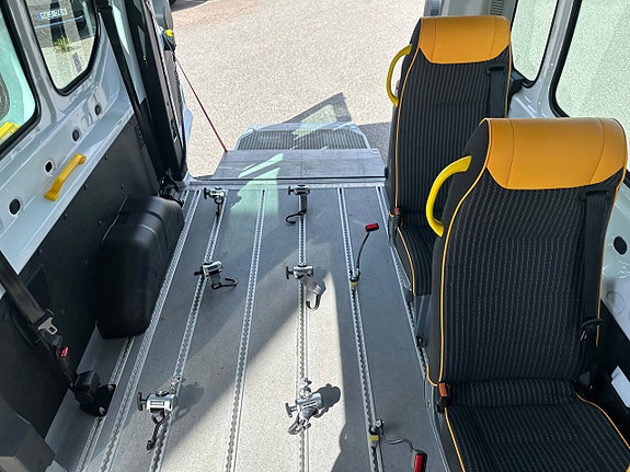 Ford Transit 23 of 30