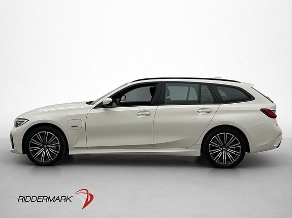 BMW 330e 4 of 30