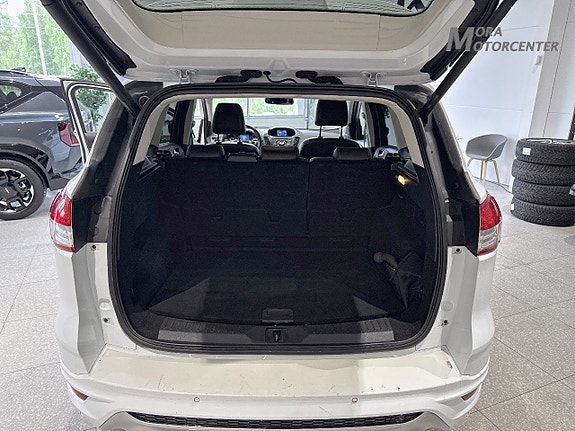 Ford Kuga 14 of 14