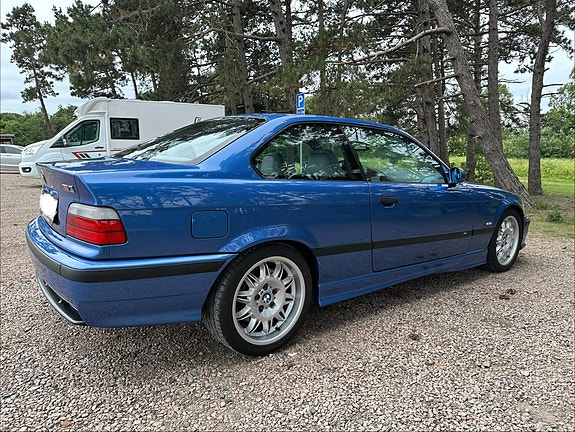 BMW M3 5 of 5