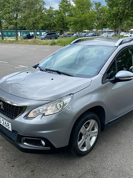 Peugeot 2008 4 of 5