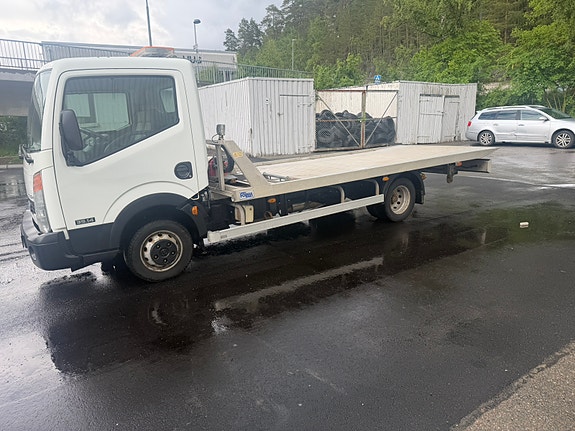 Nissan Cabstar 4 of 5