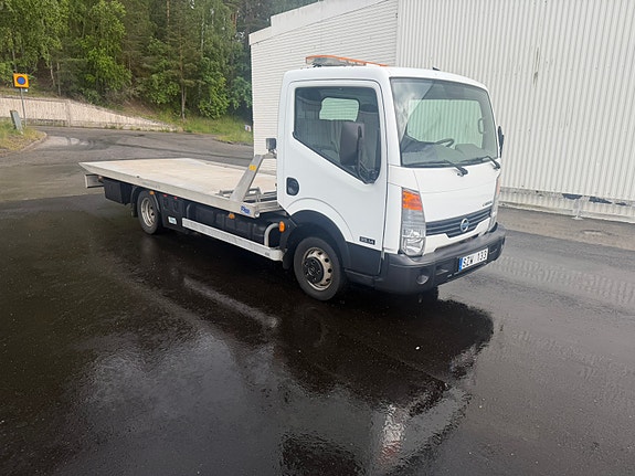 Nissan Cabstar 3 of 5