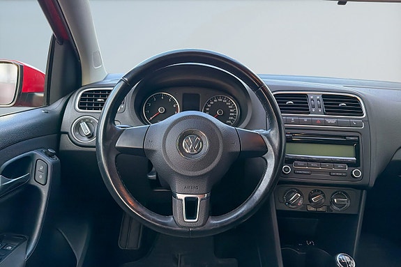 Volkswagen Polo 11 of 17