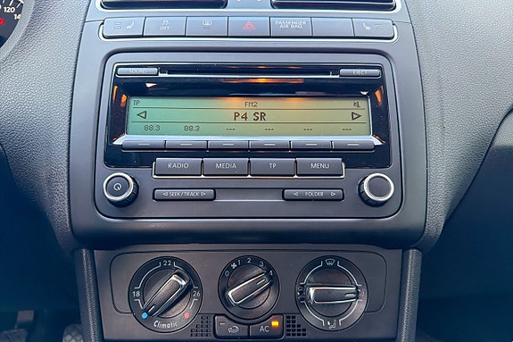 Volkswagen Polo 14 of 17