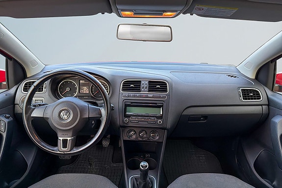 Volkswagen Polo 13 of 17