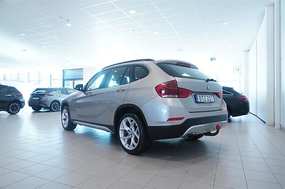 BMW X1 4 of 5