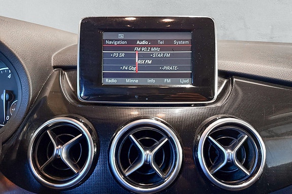 Mercedes-Benz B180 13 of 16