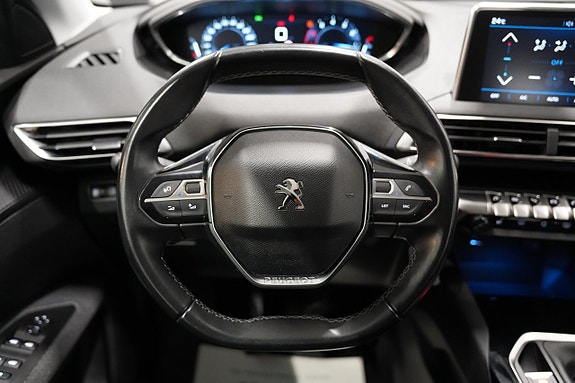 Peugeot 5008 9 of 17
