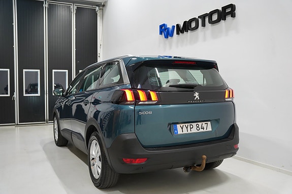 Peugeot 5008 4 of 5
