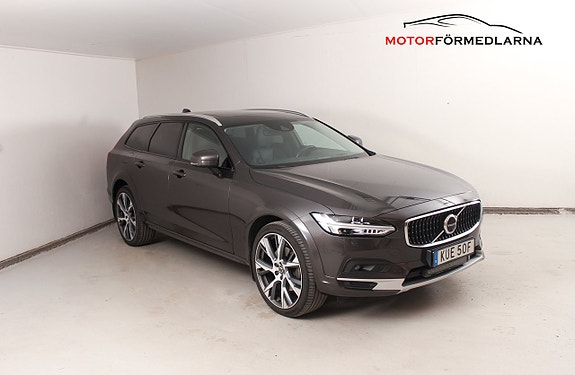 Volvo V90 Cross Country