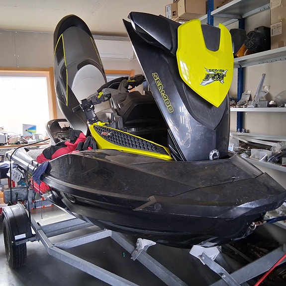 Seadoo rxt 260 2 of 4