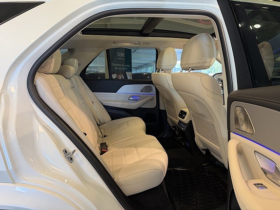 Mercedes-Benz GLE350 de 28 of 30