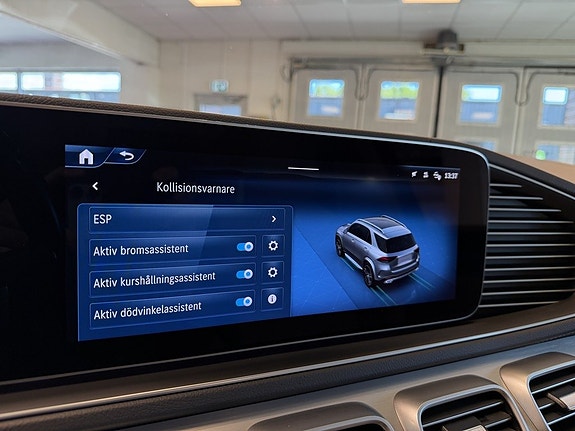 Mercedes-Benz GLE350 de 15 of 30