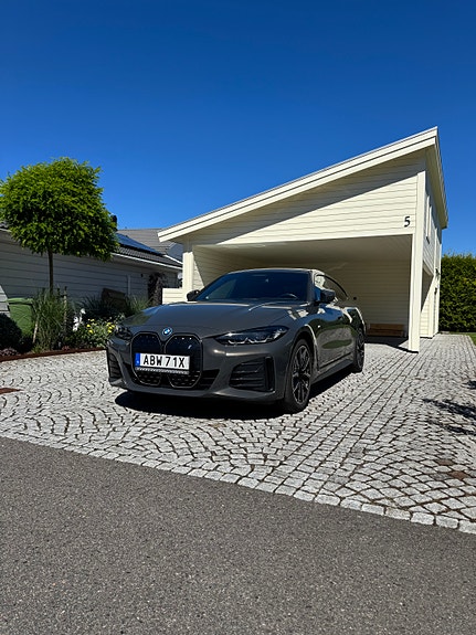 BMW i4 3 of 4