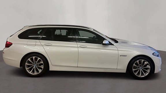 BMW 520d 4 of 5
