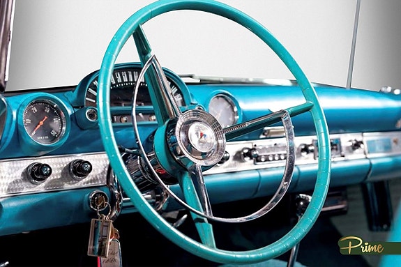 Ford Thunderbird 9 of 14