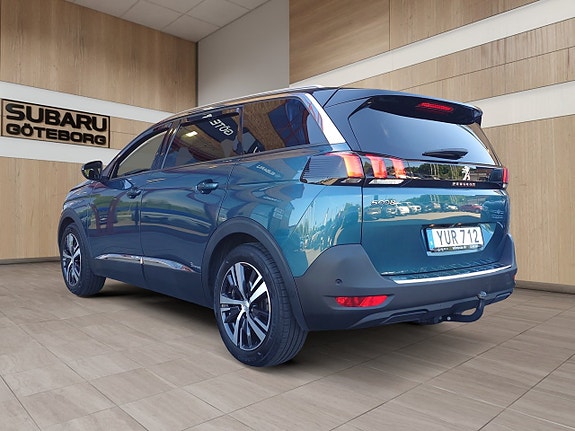 Peugeot 5008 3 of 5