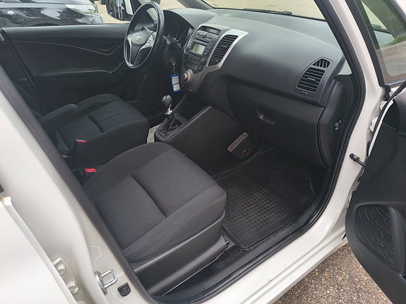 Hyundai ix20 10 of 13
