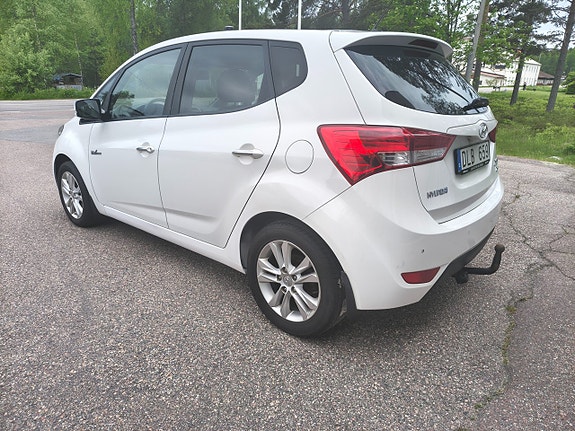 Hyundai ix20 2 of 5