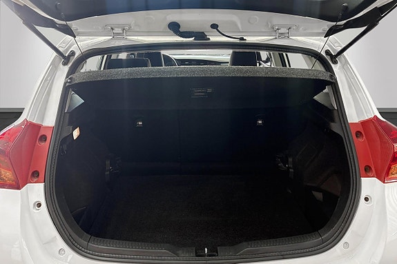 Toyota Auris 13 of 14