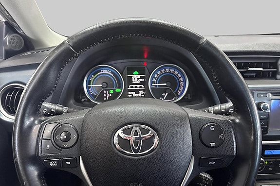Toyota Auris 10 of 14